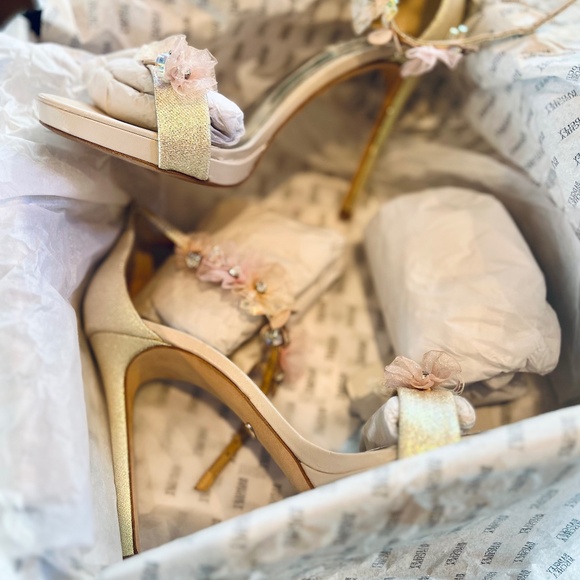 Badgley Mischka Cardi Embellished platform stiletto heel - Picture 4 of 5